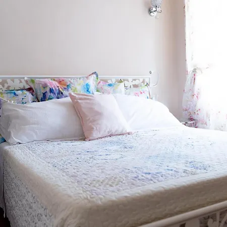 View Boutique - Milu Holidays