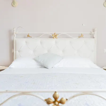 View Boutique - Milu Holidays Florence
