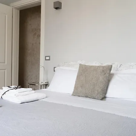 View Boutique - Milu Holidays