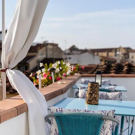 View Boutique - Milu Holidays *