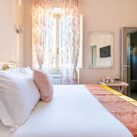 View Boutique - Milu Holidays Firenze