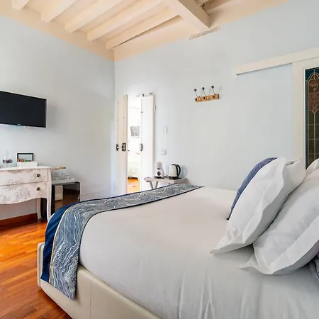 View Boutique - Milu Holidays Florence