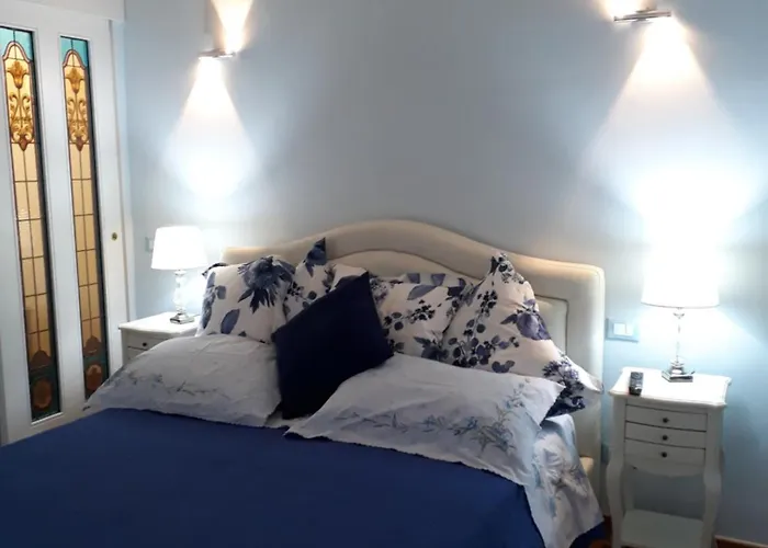 View Boutique - Milu Holidays