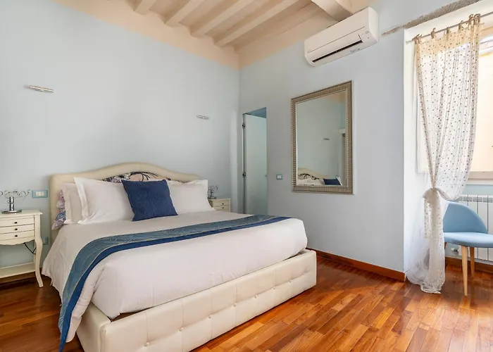 View Boutique - Milu Holidays 4* Florence