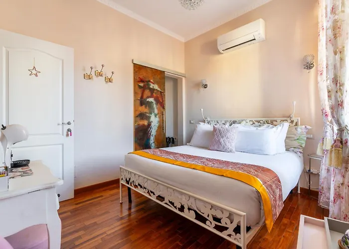 View Boutique - Milu Holidays Gasthuis Florence