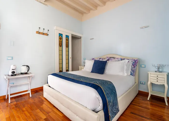 View Boutique - Milu Holidays Gasthuis Florence